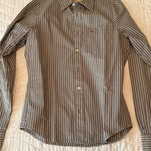 Hollister Gray Casual Button Down Shirt